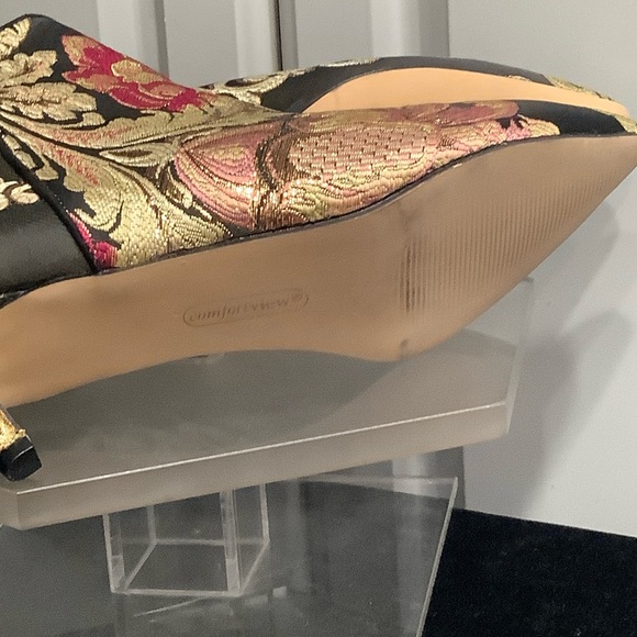 COMFORTVIEW Women’s The Meredith Bootie Floral Embroidered Ankle Boots 10W - Picture 12 of 15